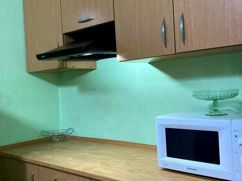 кімната за адресою Злуки, 25