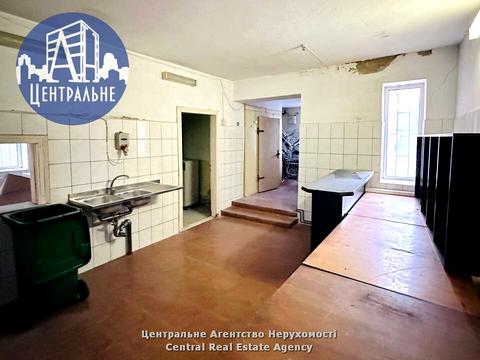 комерційна за адресою 4-й провулок Остапа Вільшини, 21