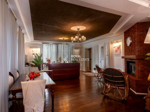 будинок за адресою Квітнева