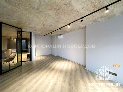 комерційна за адресою Богдана Хмельницького пл., 2В
