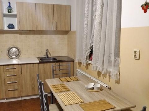 дом по адресу Євгена Коновальця ул. (Володимира Погорєлова)