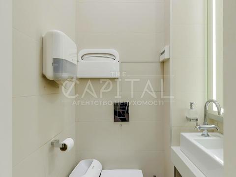 комерційна за адресою Євгена Чикаленка вул. (Пушкінська), 33