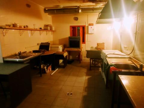 комерційна за адресою Солідарності, 535