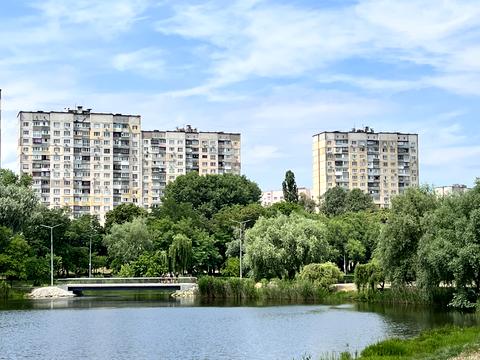 квартира за адресою Райдужна вул., 16