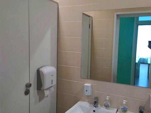 комерційна за адресою Кловський узвіз, 2 б