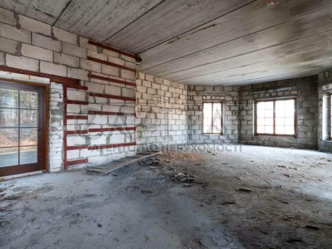 будинок за адресою с. Нові Безрадичі, Сонячна