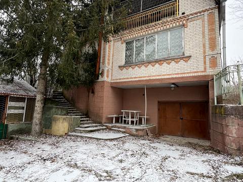 будинок за адресою Центральна