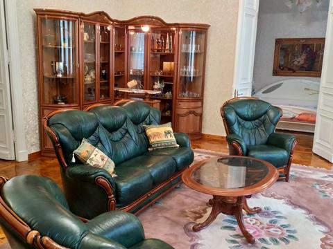 квартира за адресою Торгова вул., 3