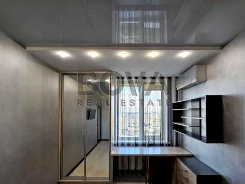 квартира за адресою Драгоманова вул., 40-Ж