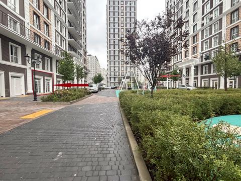 комерційна за адресою Михайла Максимовича вул. (Онуфрія Трутенка), 24г