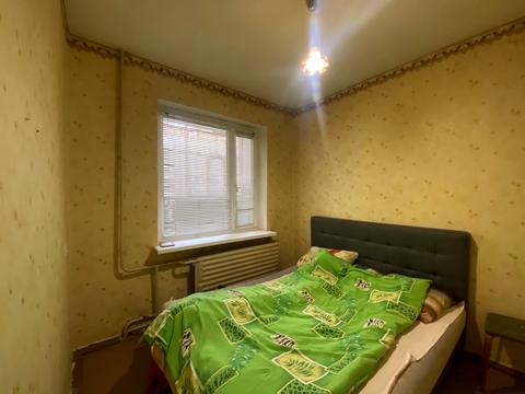 квартира за адресою Космонавтів вул., 18