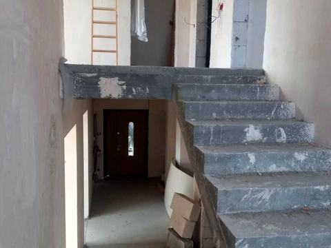 будинок за адресою Рядом лес