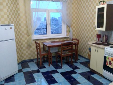 квартира по адресу Александра Мишуги ул., 2