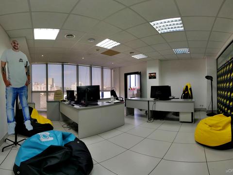 комерційна за адресою Науки просп., 3