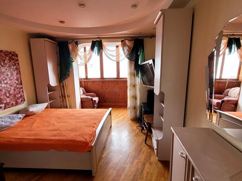 квартира по адресу Ревуцкого ул., 42-А