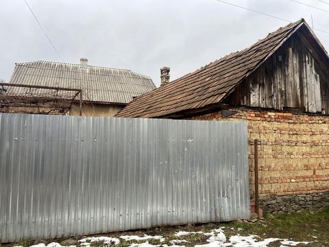 дом по адресу Центральна