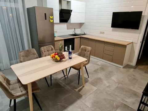 квартира за адресою Богатирська вул., 30а