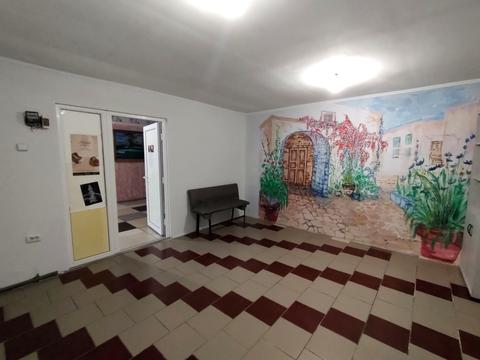 комерційна за адресою Робоча, 9