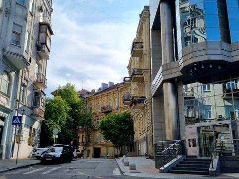 коммерческая по адресу Михайловский пер., 9-Б