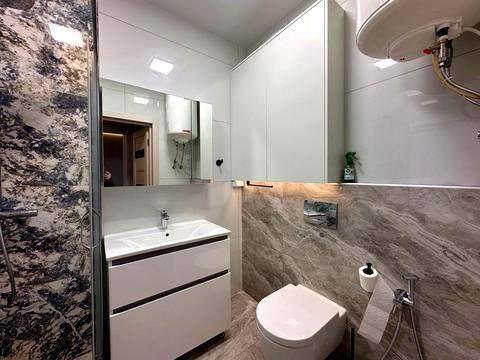 квартира за адресою Салютна вул., 2к8