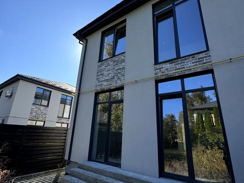 будинок за адресою Наталії Околітенко вул. (Ломоносова)