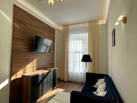 квартира за адресою Августина Волошина вул., 2