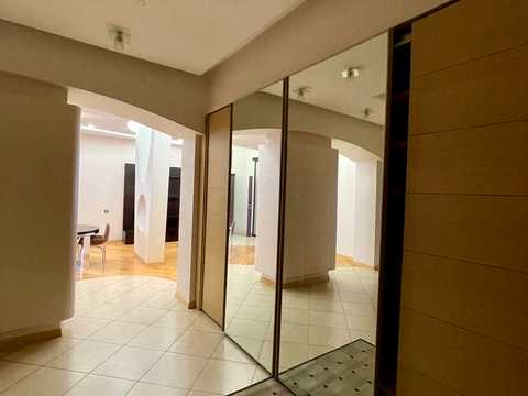 квартира по адресу Черноморская ул., 1