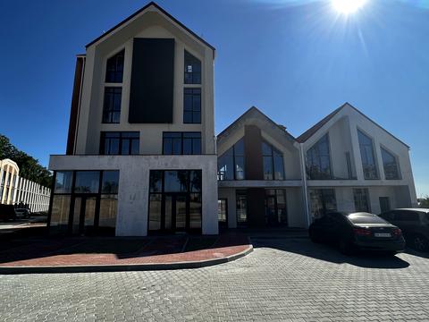 коммерческая по адресу Леси Украинки бульв., 22