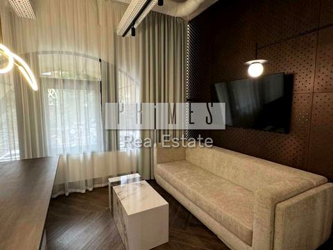 комерційна за адресою Бульварно-Кудрявська вул. (Воровського), 15 А