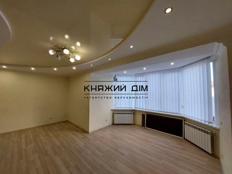 комерційна за адресою Борщагівська вул., 206