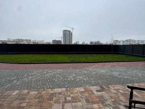коммерческая по адресу Краснова ул., 3а