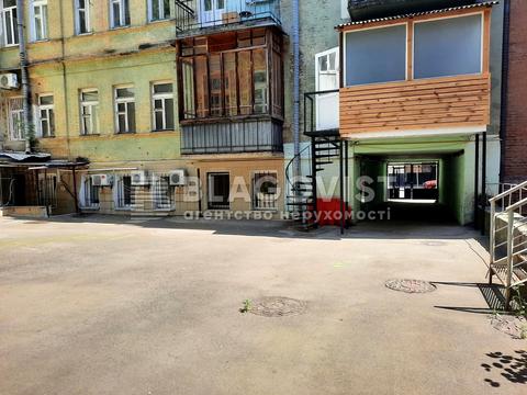 коммерческая по адресу Малая Житомирская ул., 5