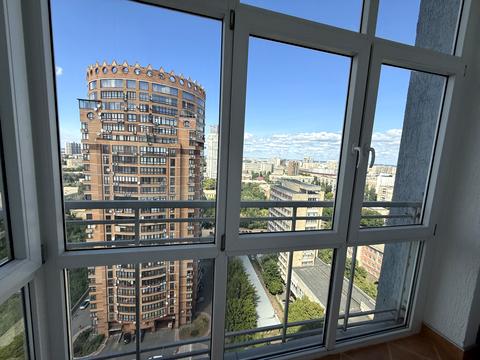 квартира за адресою Панаса Мирного вул., 17