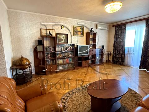 квартира по адресу Владимира Ивасюка просп. (Героїв Сталінграду), 18-А