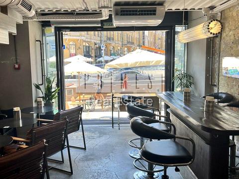 комерційна за адресою Басейна вул., 1/2