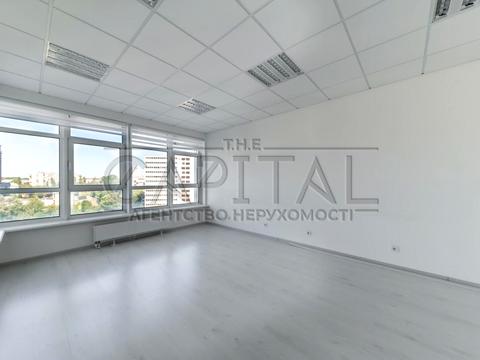 комерційна за адресою Кловський узвіз, 7a