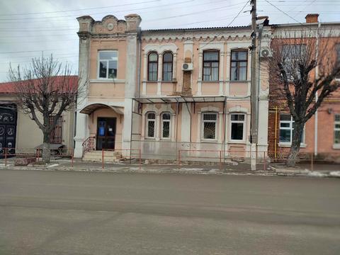 комерційна за адресою Героїв Небесної Сотні вул., 36