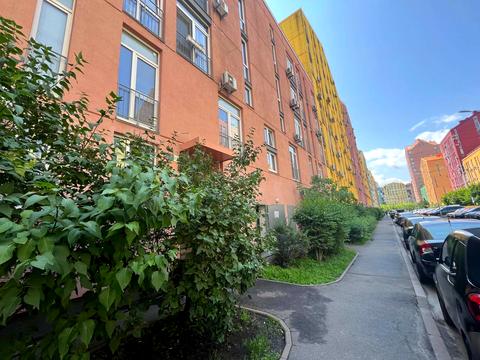 комерційна за адресою Регенераторна вул., 4 к14