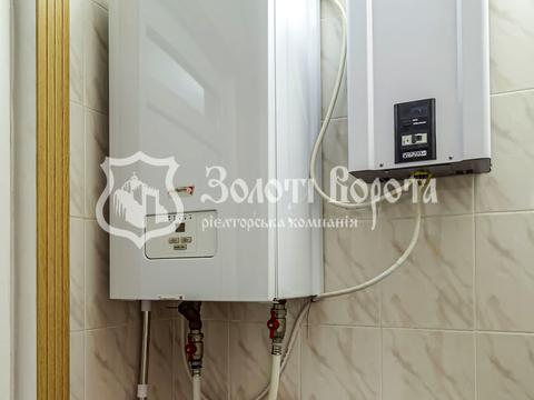 дом по адресу Геологів вул., 213