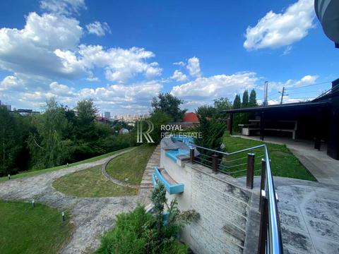 будинок за адресою Привітна вул.