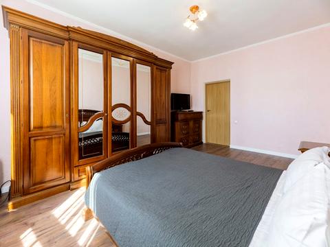 квартира за адресою Шота Руставелі вул., 44