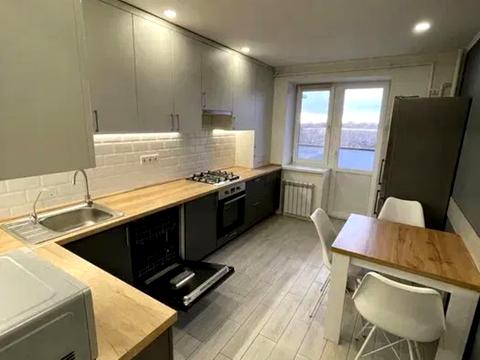 квартира за адресою Зоряний бульв., 1-Д