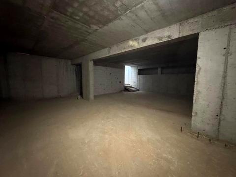 комерційна за адресою Ревуцького вул., 35А