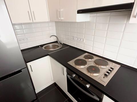 квартира за адресою Джона Маккейна вул. (Івана Кудрі), 10