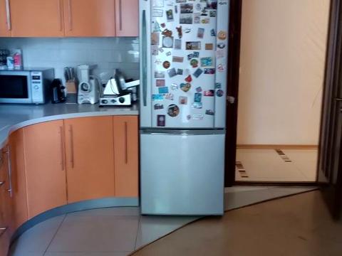 квартира за адресою Олександра Олеся вул., 25д