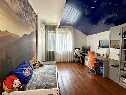 дом по адресу 22-го Января ул.