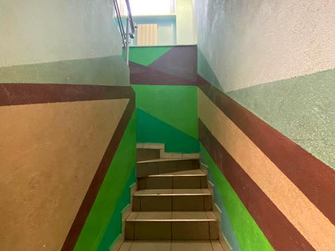 комерційна за адресою Черняховського вул., 16