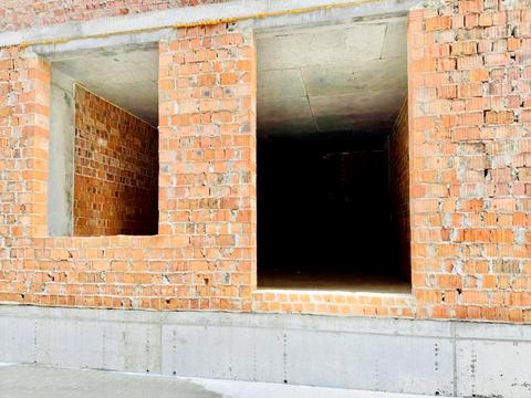 комерційна за адресою Трускавецька вул., 5