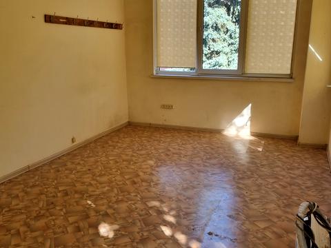 комерційна за адресою Будівельників вул., 34