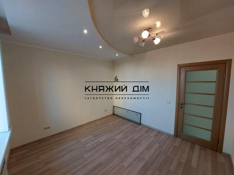 комерційна за адресою Борщагівська вул., 206